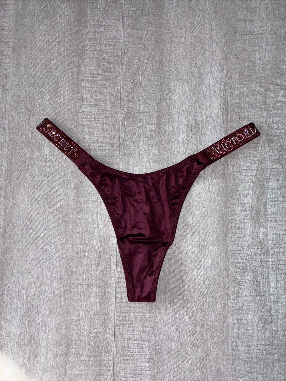 Victoria’s Secret Shine Strap Thong Panty Small NWT